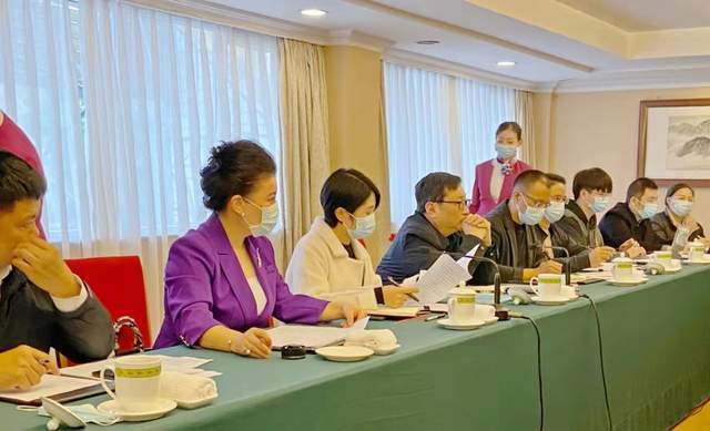 龔怡院長出席旅投教育集團(tuán)國賓禮儀服務(wù)培訓(xùn)研討會，共話高端禮儀服務(wù)新篇章